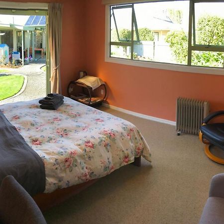 Cosy, Central Greytown Sleepout Exteriér fotografie