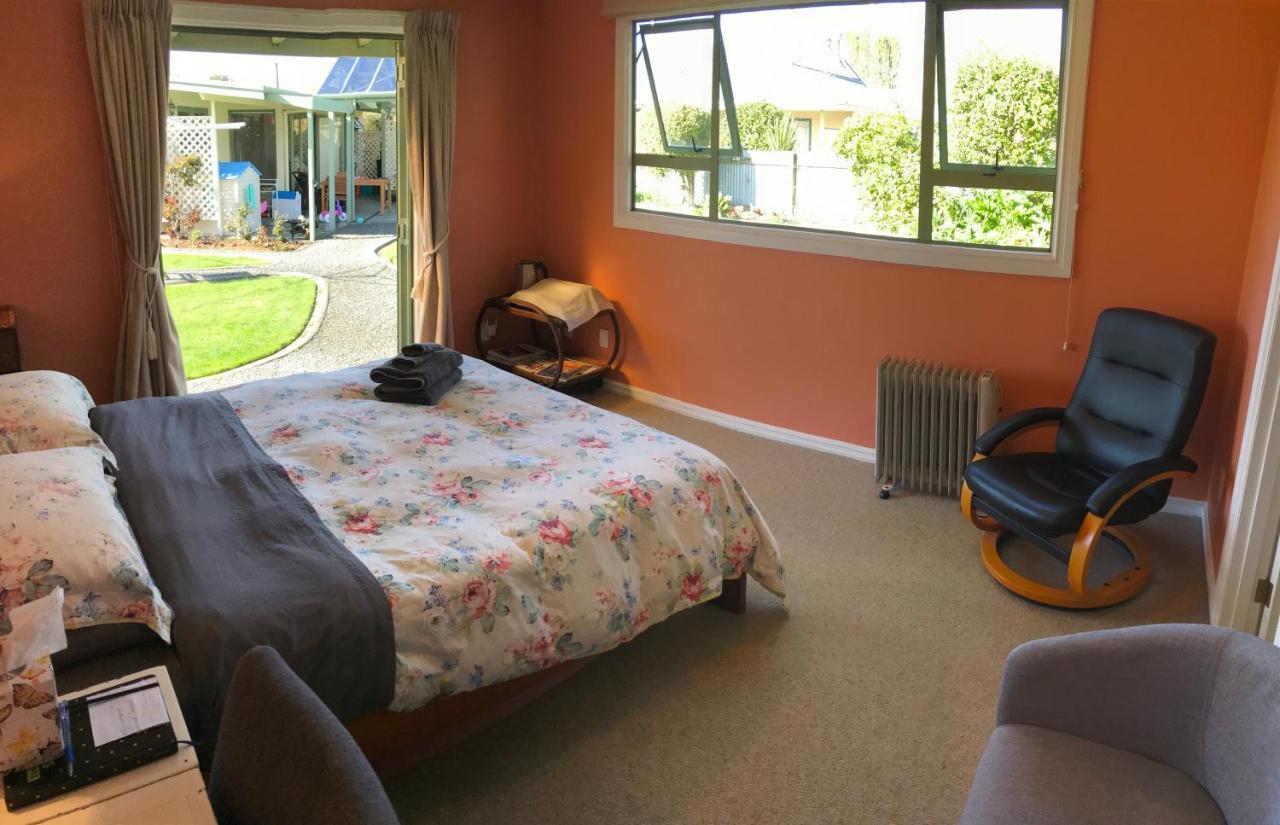 Cosy, Central Greytown Sleepout Exteriér fotografie